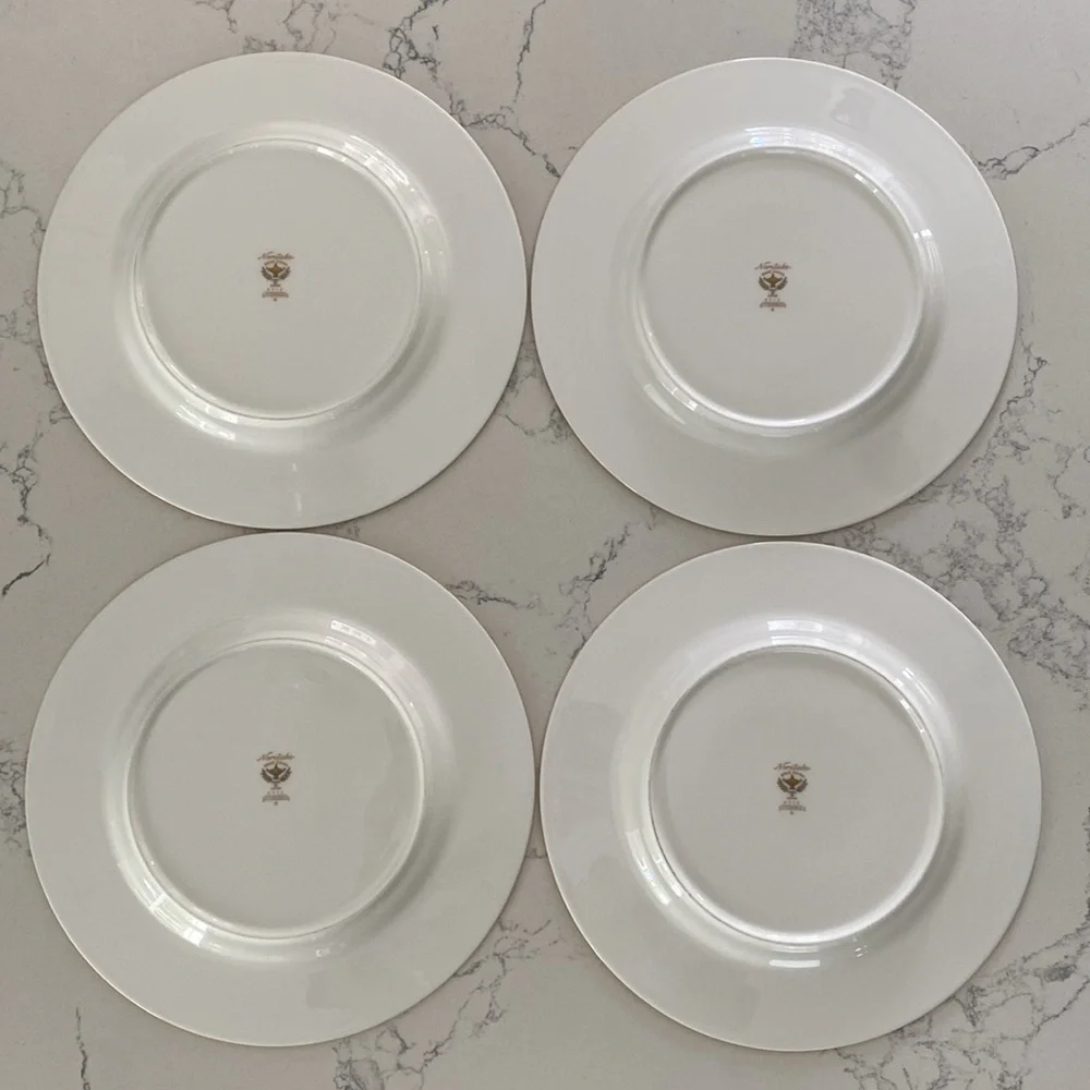Noritake Fitzgerald | Set of 4 Bone China Dinner Plates (Marbled Green/Gold)